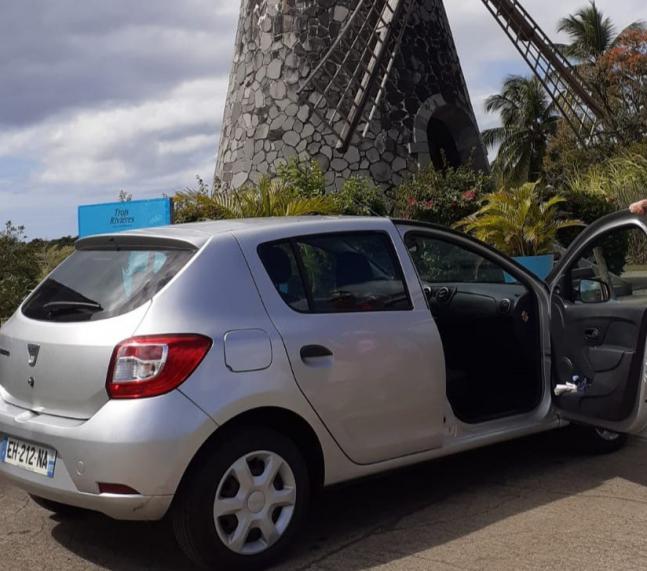 <div>Dacia Sandero</div>